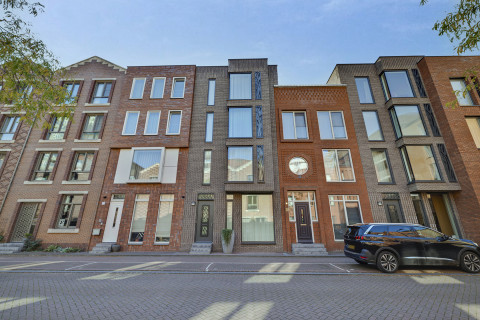 1 Woningaanbod te koop woonhuis Catherina van Zoelenstraat 70 te Rotterdam Crooswijck door Makelaarskantoor Langejan NVM makelaar.